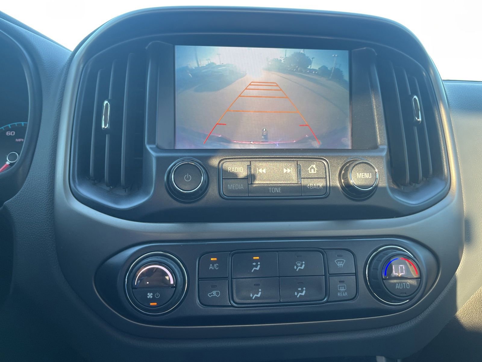 Used 2017 Chevrolet Colorado Z71 image 8