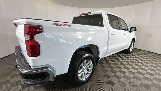 Used 2025 Chevrolet Silverado 1500 LT AWD/4WD image 3