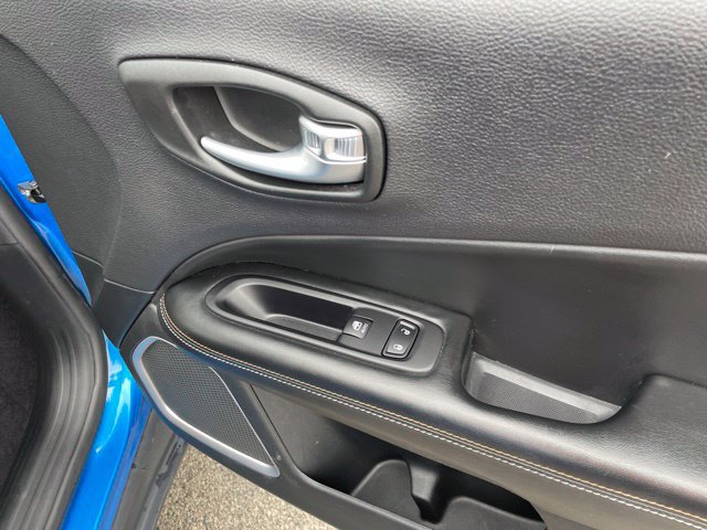 Used 2020 Jeep Compass Latitude FWD image 43