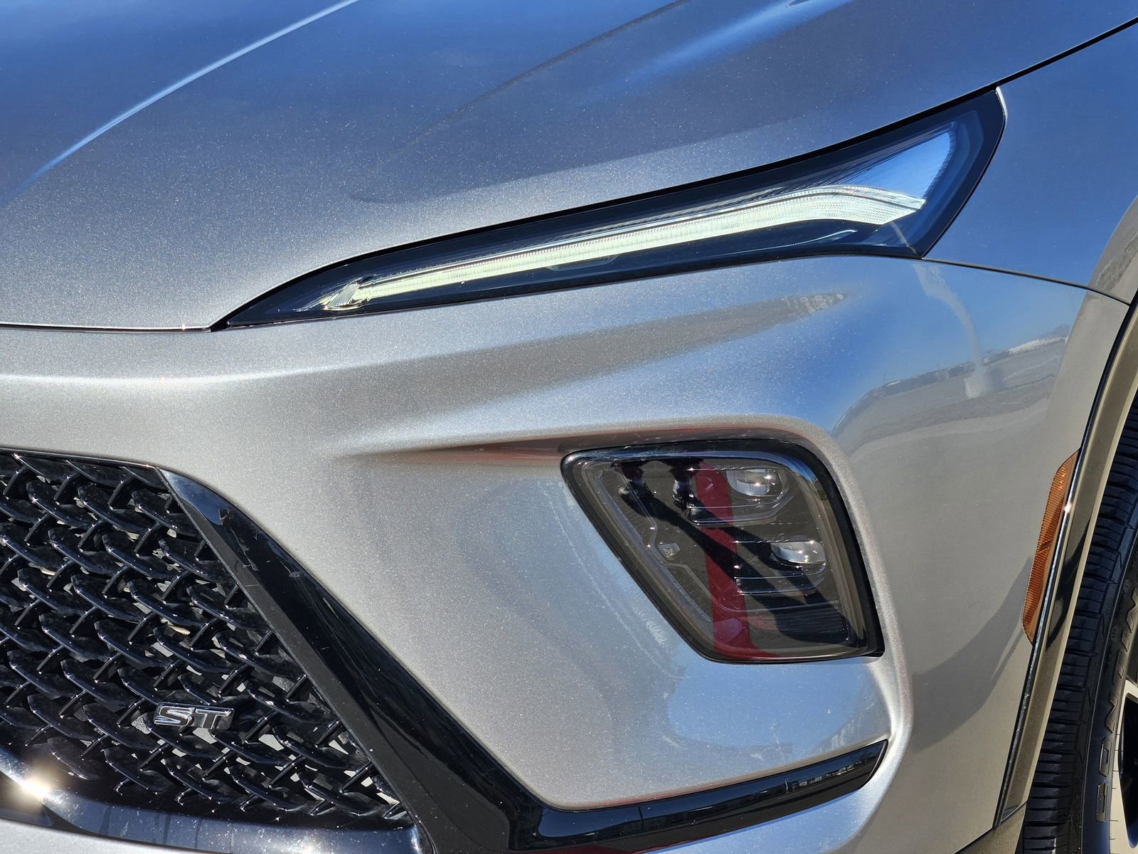 Used 2025 Buick Enclave Sport Touring image 11