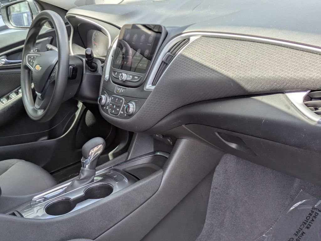 Used 2023 Chevrolet Malibu LT image 31