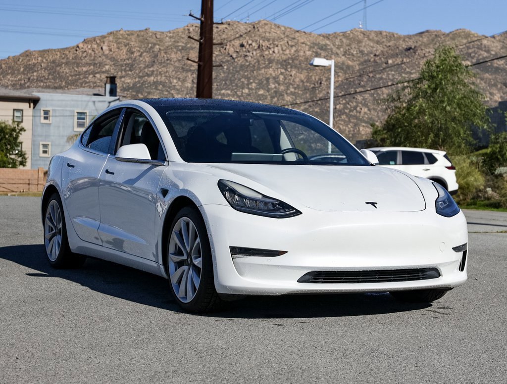 Used 2018 Tesla Model 3 Long Range image 2