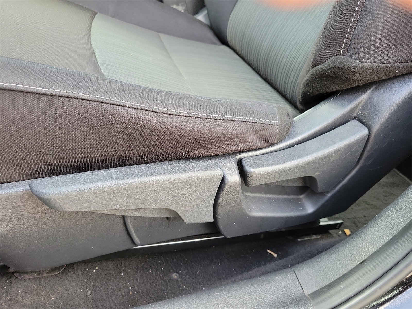 Used 2020 Nissan Sentra SV w/ Electronics Package image 12