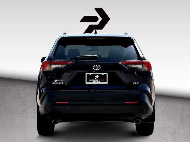 Used 2020 Toyota RAV4 XLE Premium FWD image 7