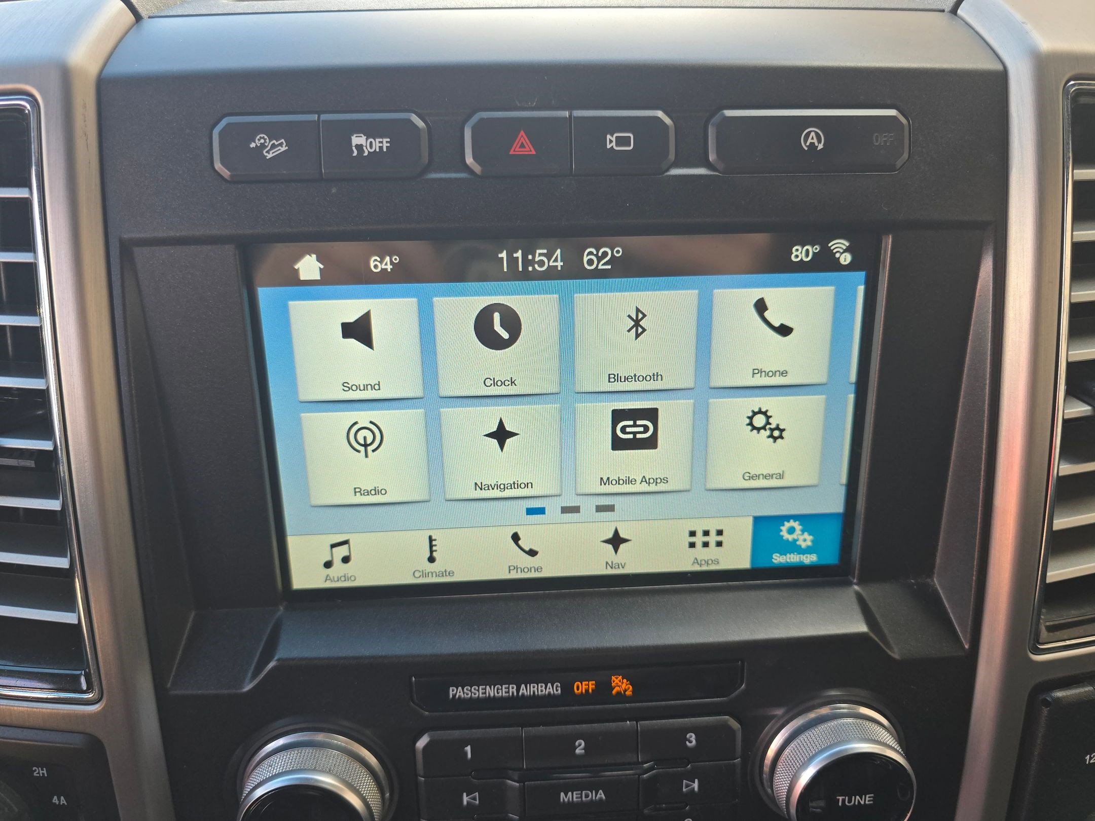 Used 2018 Ford F150 Platinum w/ Equipment Group 701A Luxury image 22