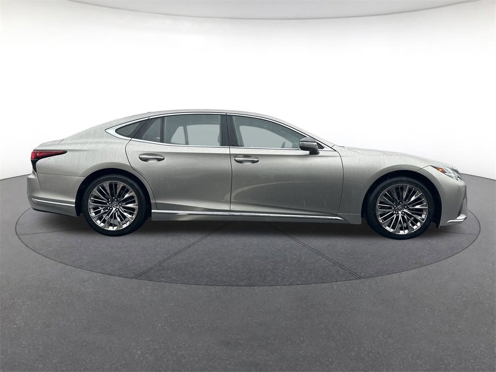 Used 2022 Lexus LS 500 AWD image 6