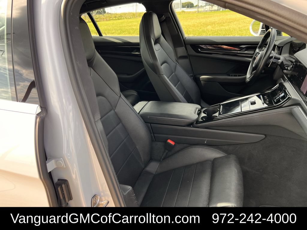 Used 2025 Porsche Panamera RWD image 25