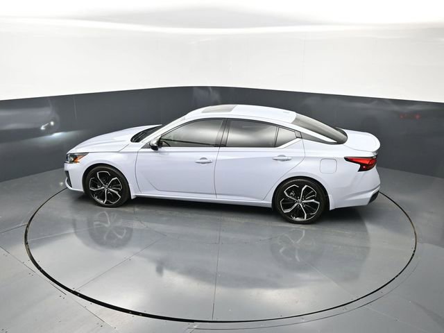 Used 2023 Nissan Altima 2.5 SR w/ SR Premium Package FWD image 24