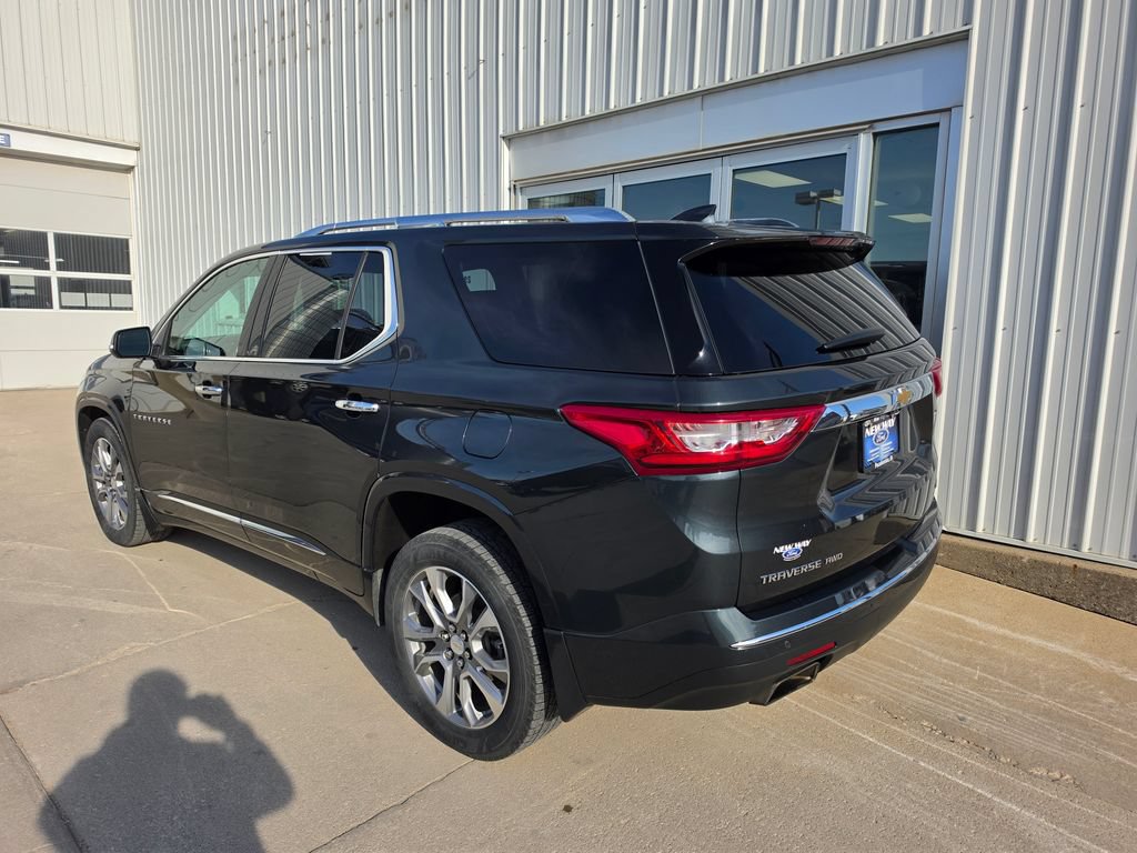 Used 2021 Chevrolet Traverse Premier AWD/4WD image 3
