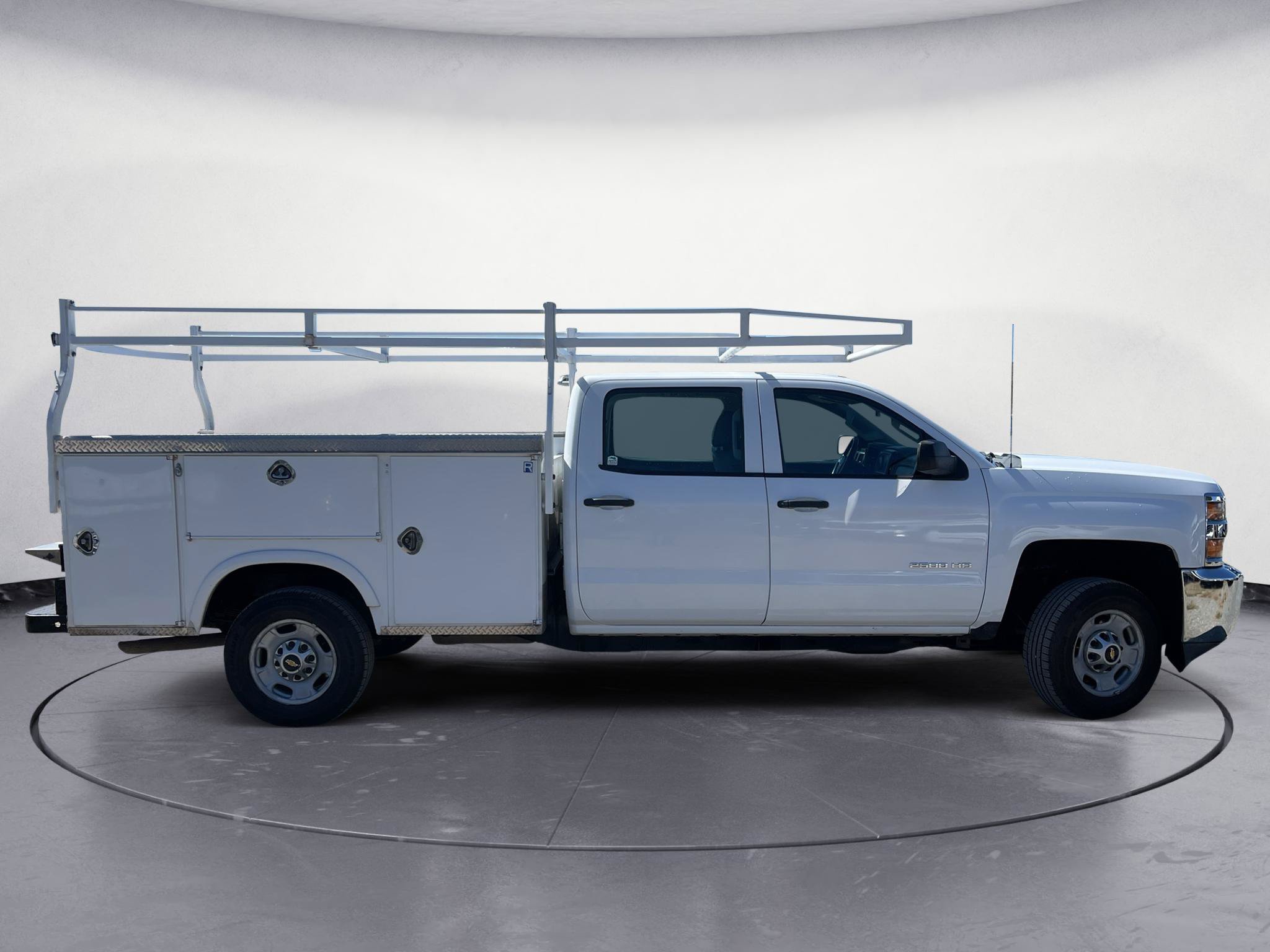 Used 2018 Chevrolet Silverado 2500 W/T RWD image 6