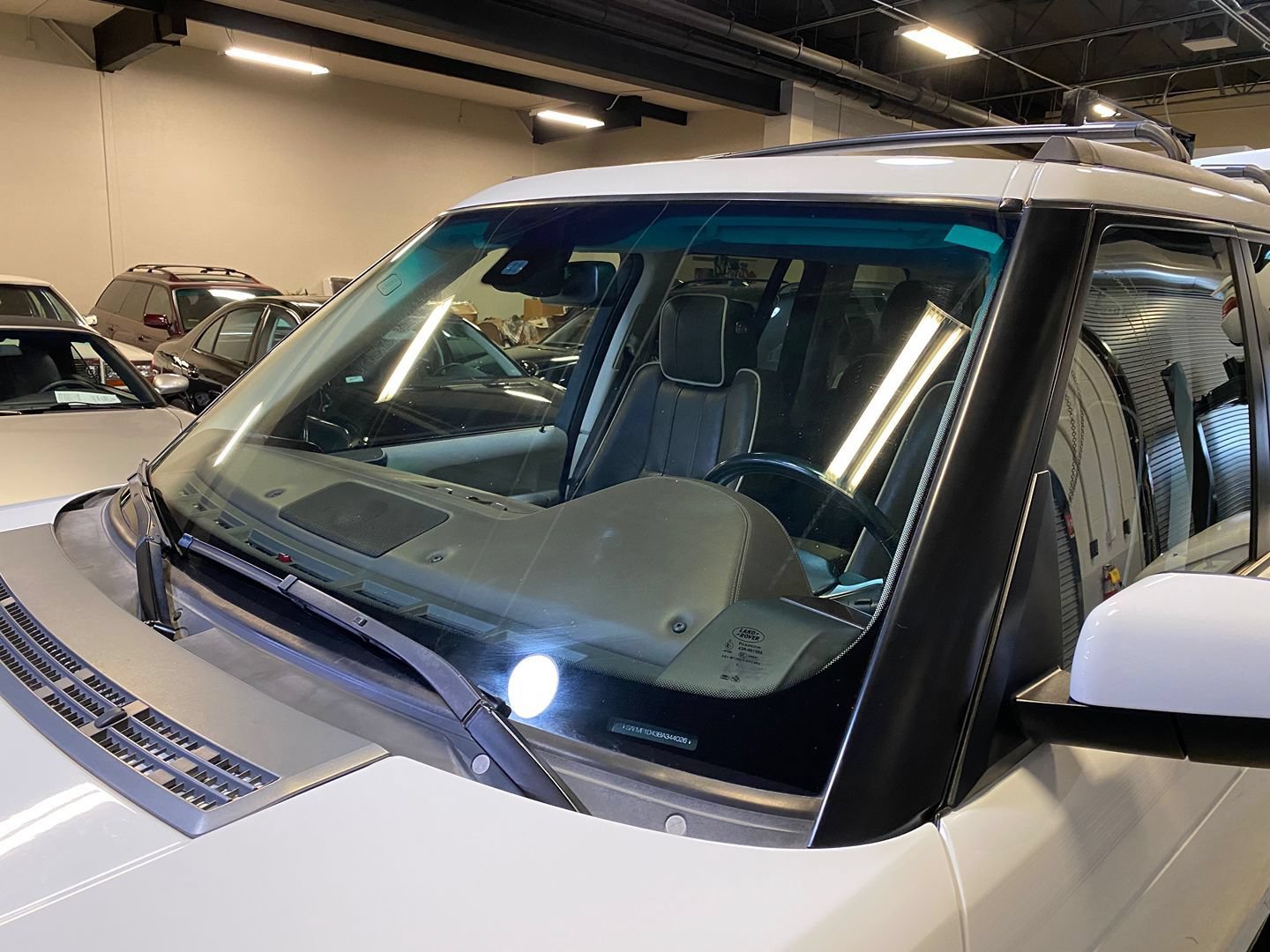 Used 2011 Land Rover Range Rover HSE LUX AWD/4WD image 32