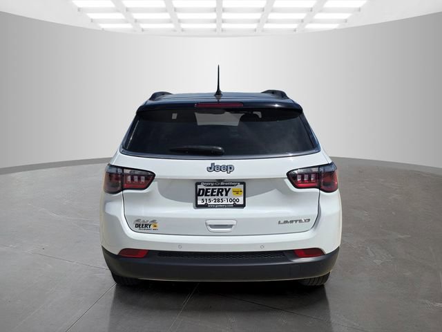 Used 2024 Jeep Compass Limited AWD/4WD image 8