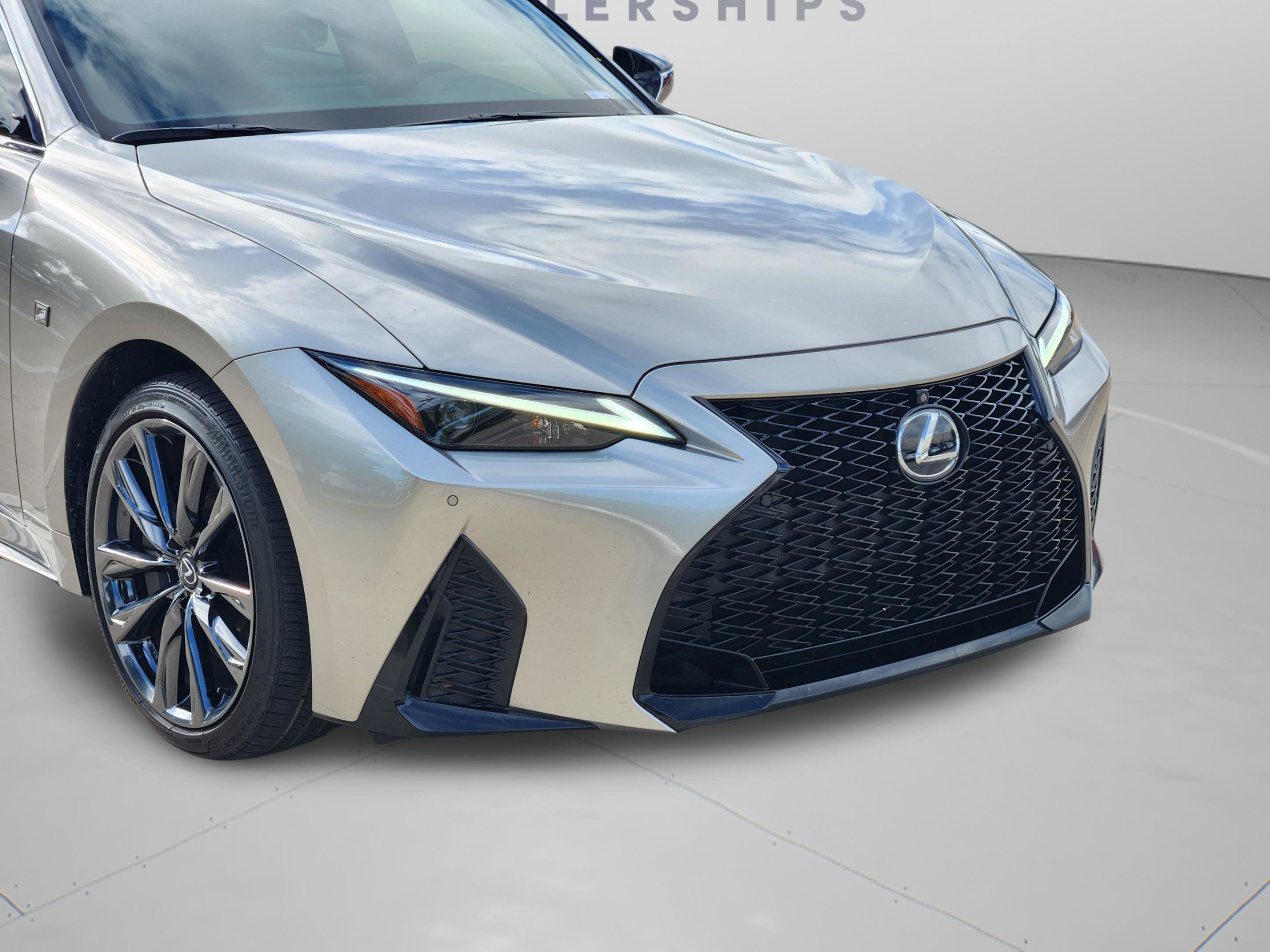 Used 2023 Lexus IS 350 F Sport w/ Navigation Package AWD/4WD image 36