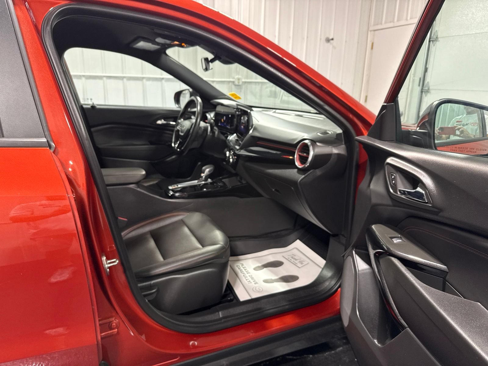 Used 2024 Chevrolet Trax RS w/ Driver Confidence Package FWD image 10