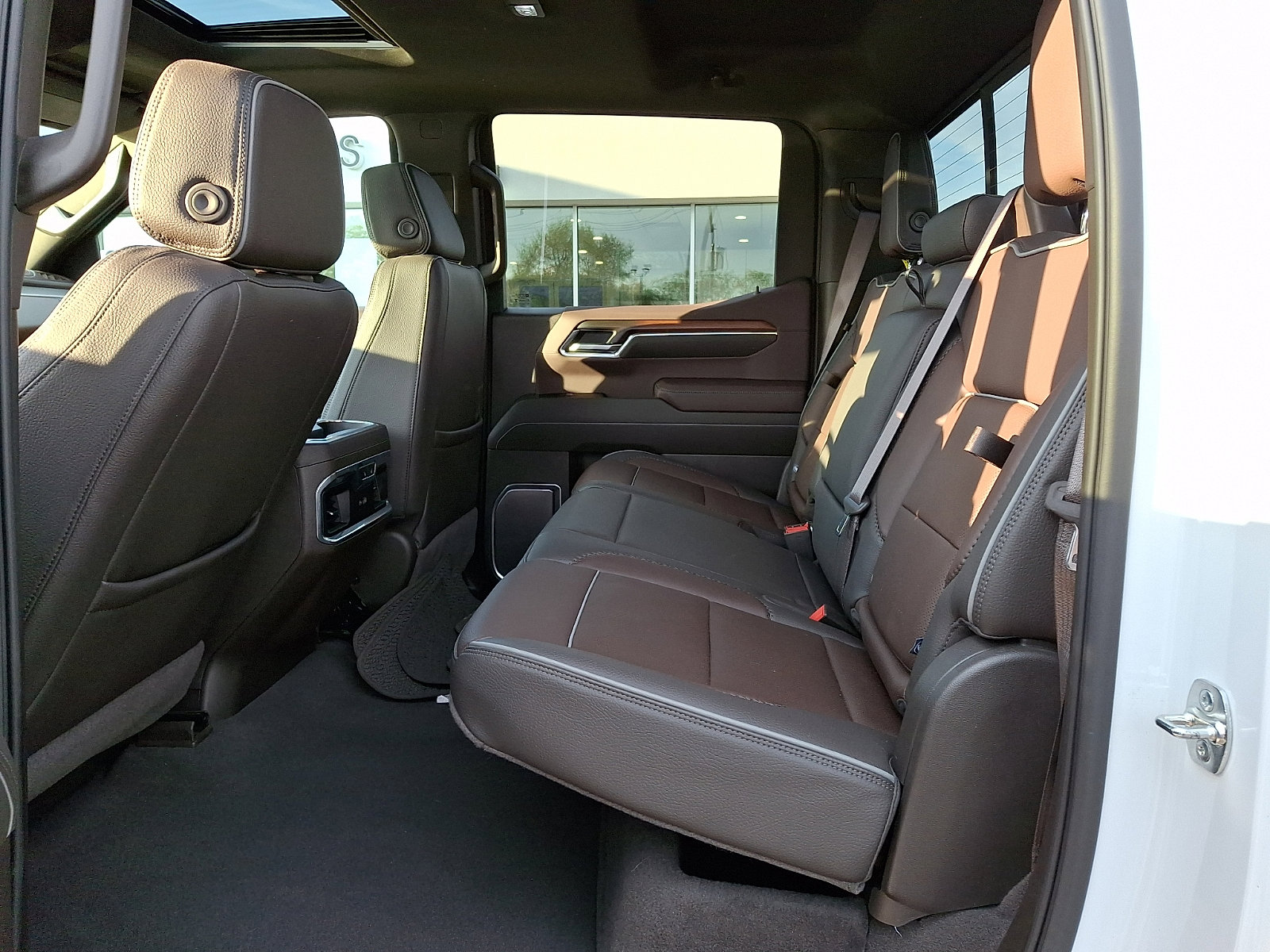 Certified 2025 GMC Sierra 1500 Denali w/ Denali Reserve Package AWD/4WD image 13