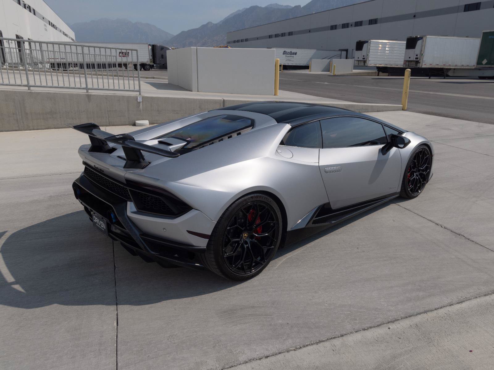 Used 2018 Lamborghini Huracan AWD/4WD image 13