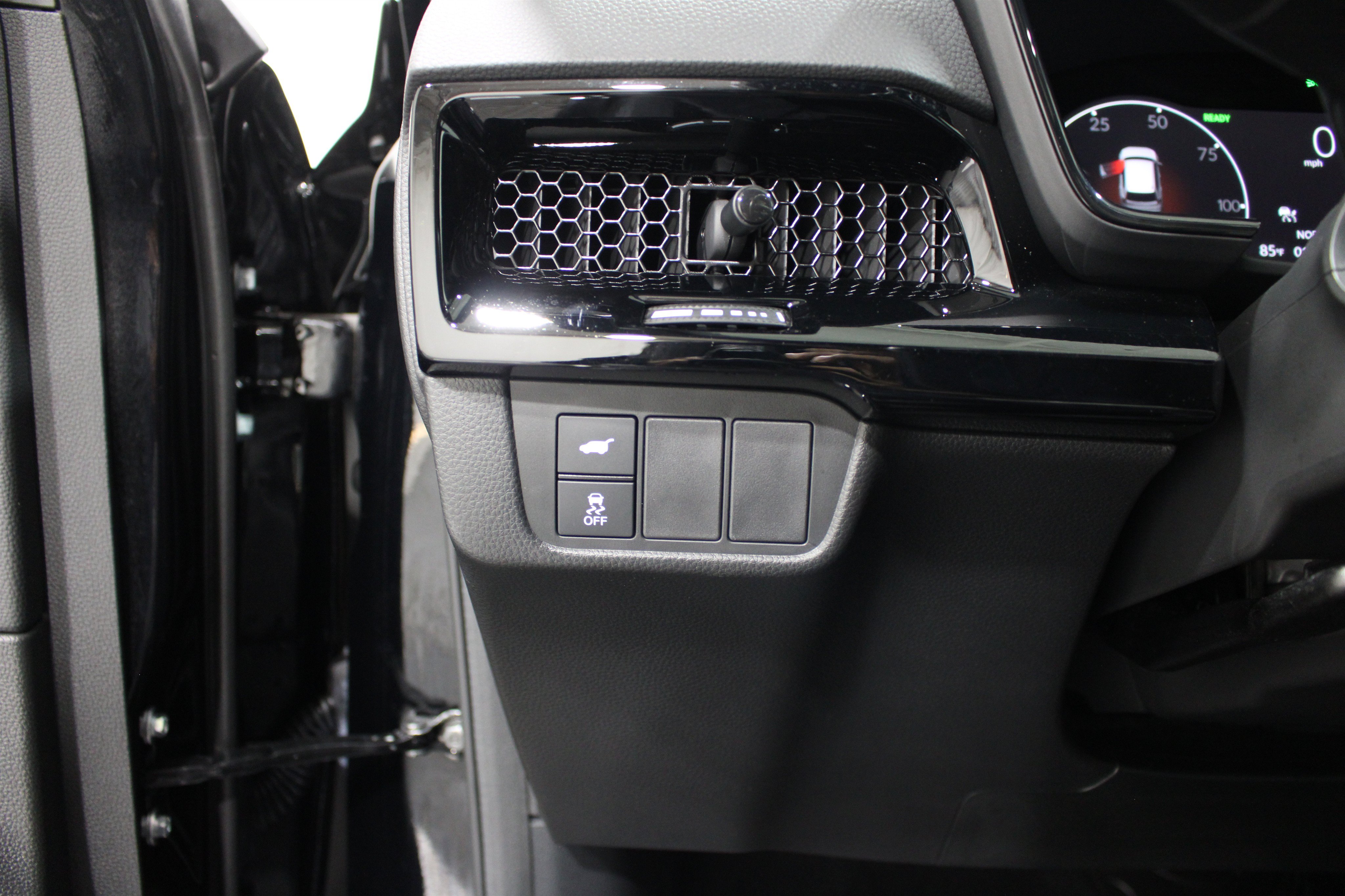 Used 2023 Honda CR-V Sport Touring image 9