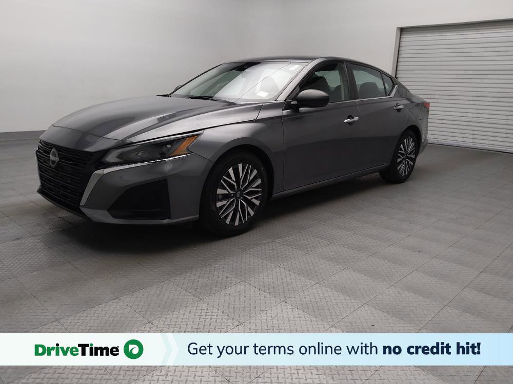 Used 2024 Nissan Altima 2.5 SV image 1