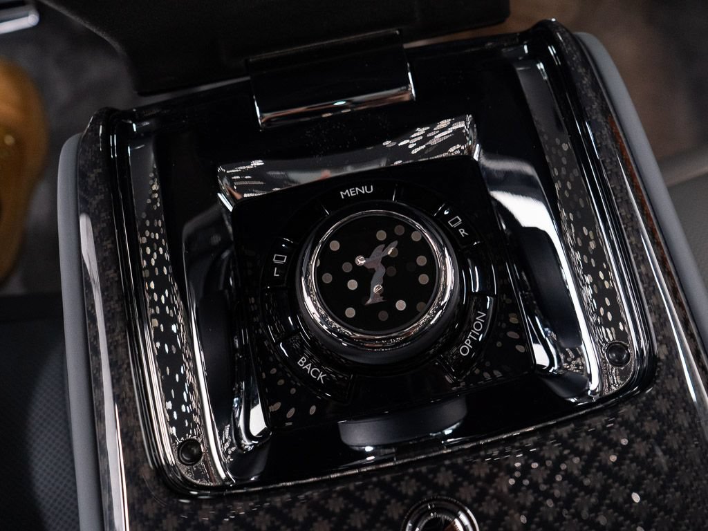 New 2027 Rolls-Royce Cullinan Black Badge AWD/4WD image 31