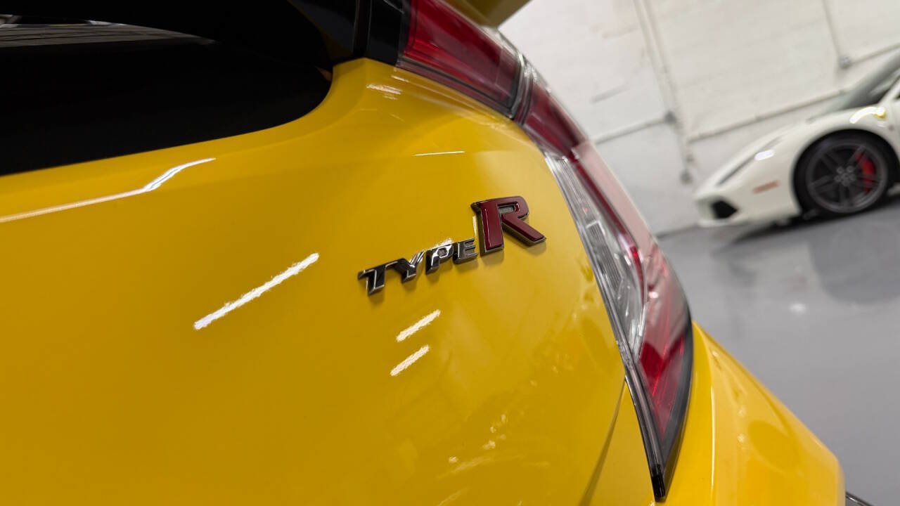 Used 2021 Honda Civic Type R Limited image 19