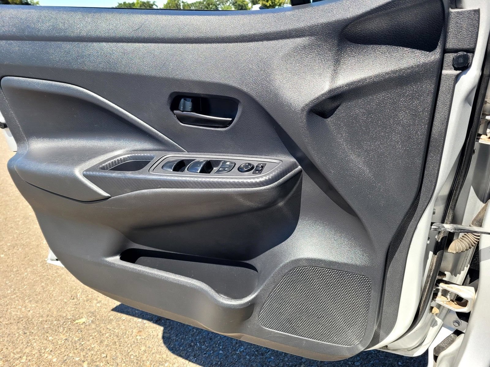 Used 2020 Nissan Versa S FWD image 22