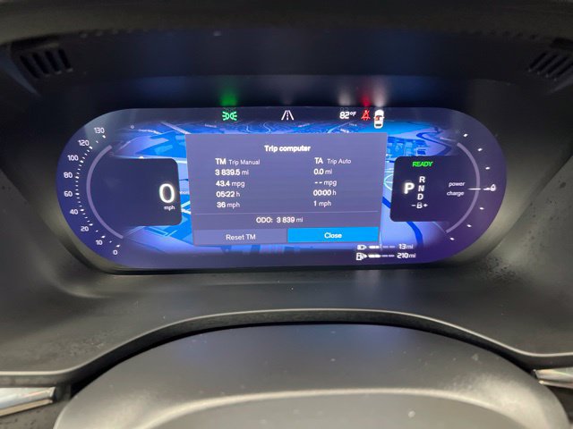 New 2026 Volvo XC60 T8 Ultra w/ Protection Package Premier AWD/4WD image 17