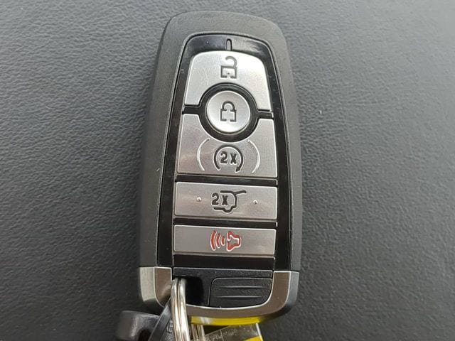 Used 2023 Ford Explorer XLT w/ Equipment Group 202A AWD/4WD image 27