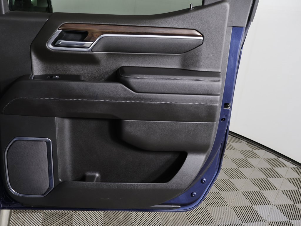 Used 2022 GMC Sierra 1500 SLT w/ Max Trailering Package image 19