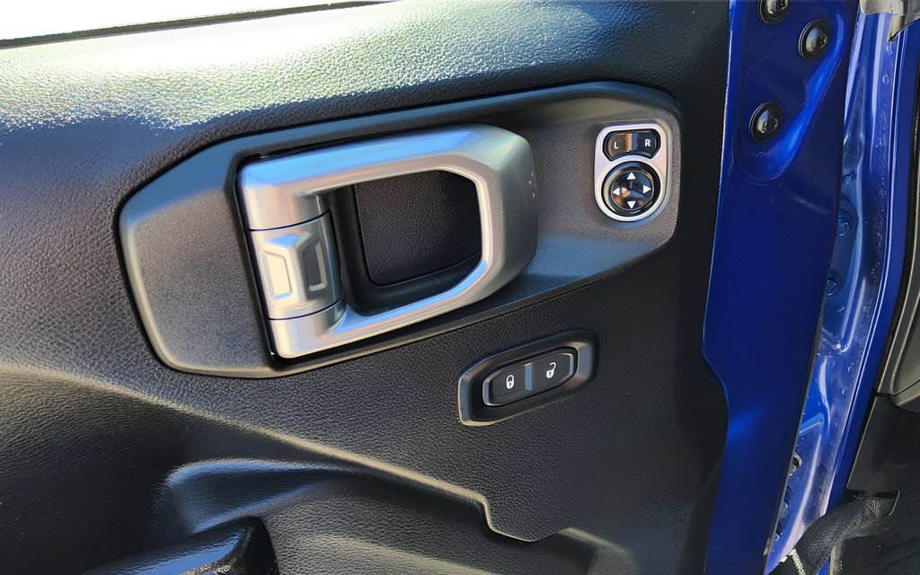 Used 2019 Jeep Wrangler Unlimited Sport S AWD/4WD image 21