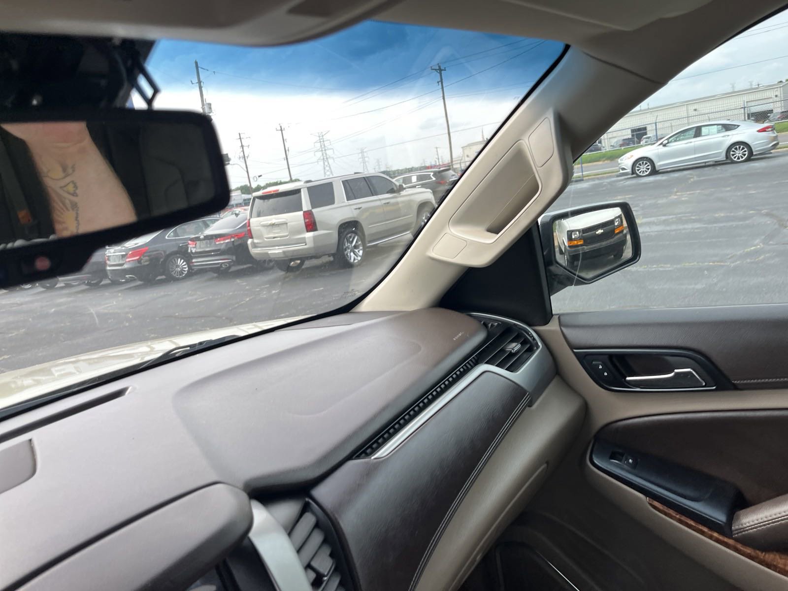 Used 2015 Chevrolet Tahoe LTZ image 23