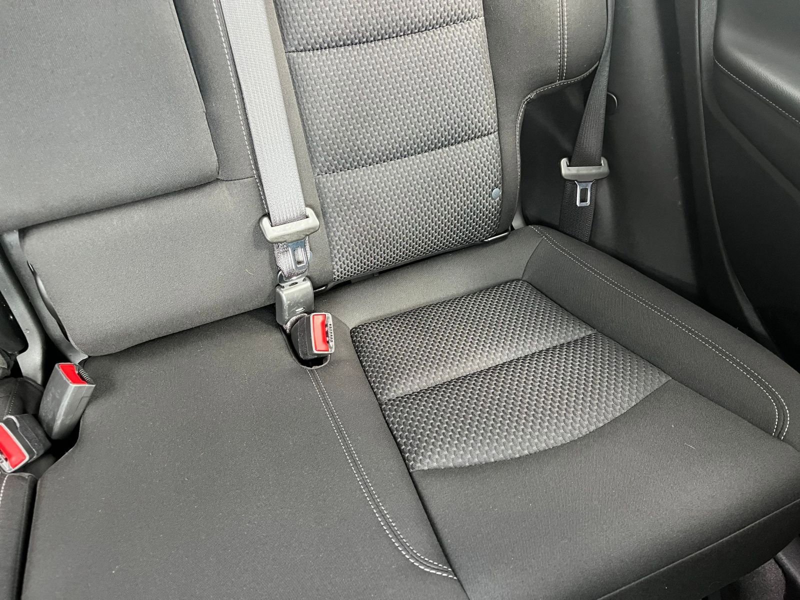 Used 2024 GMC Terrain SLE image 42