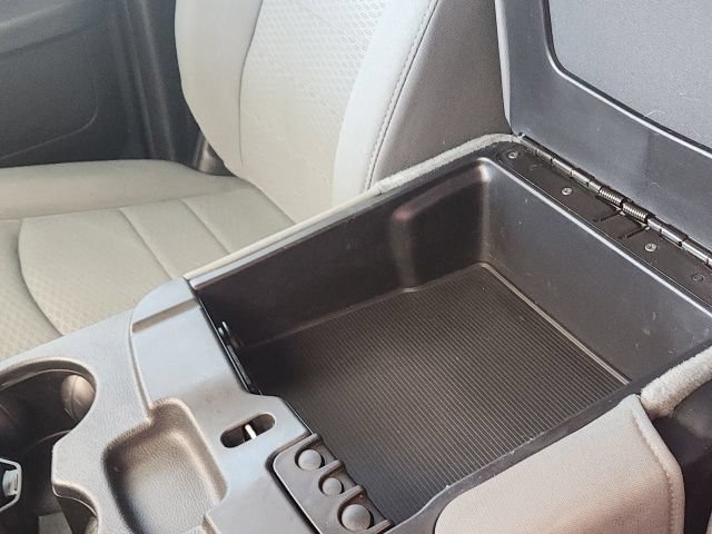 Used 2014 RAM 3500 Tradesman w/ Chrome Appearance Group RWD image 33