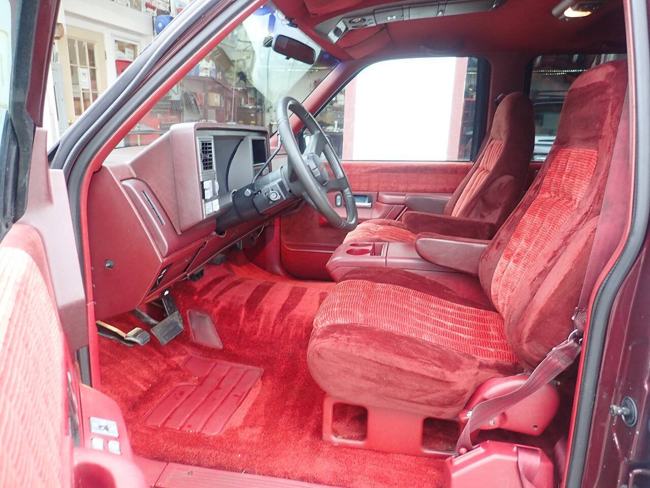 Used 1994 Chevrolet Suburban 2WD image 6