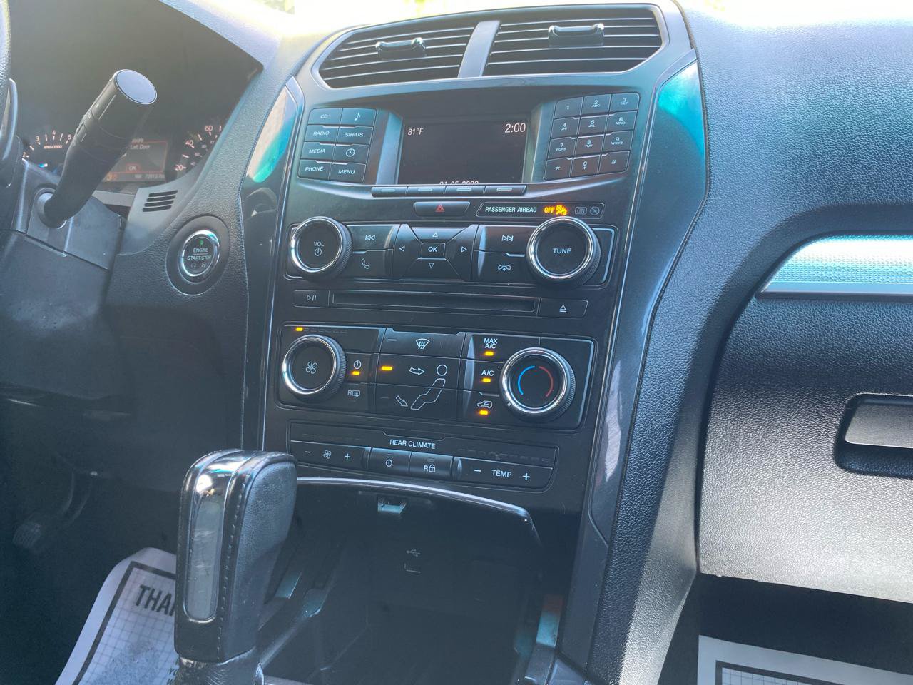 Used 2017 Ford Explorer XLT FWD image 28