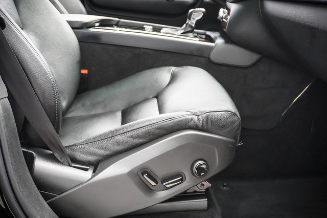 Used 2016 Volvo XC90 T6 Momentum w/ Protection Package Plus image 24