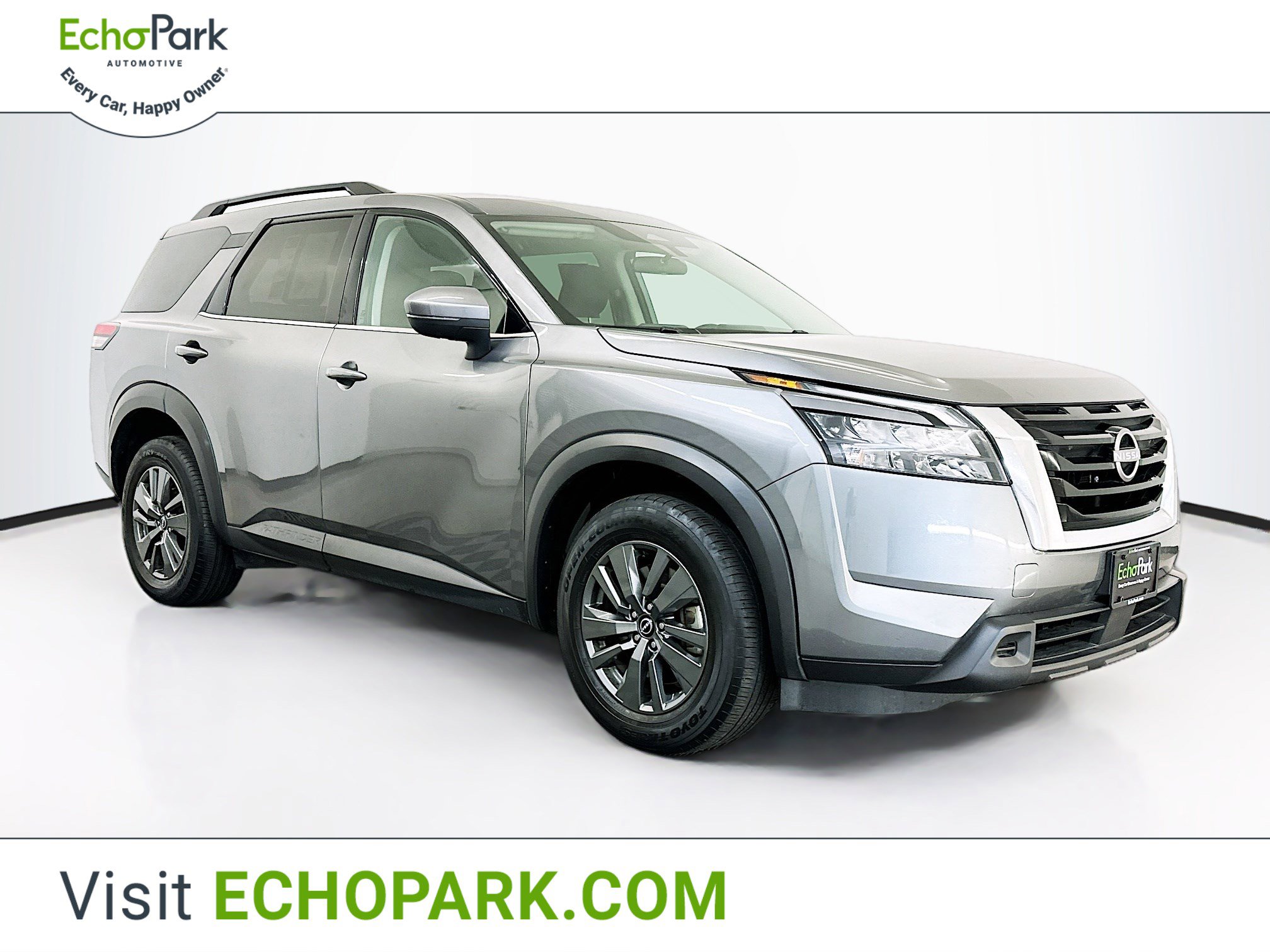 Used 2024 Nissan Pathfinder SV video 1