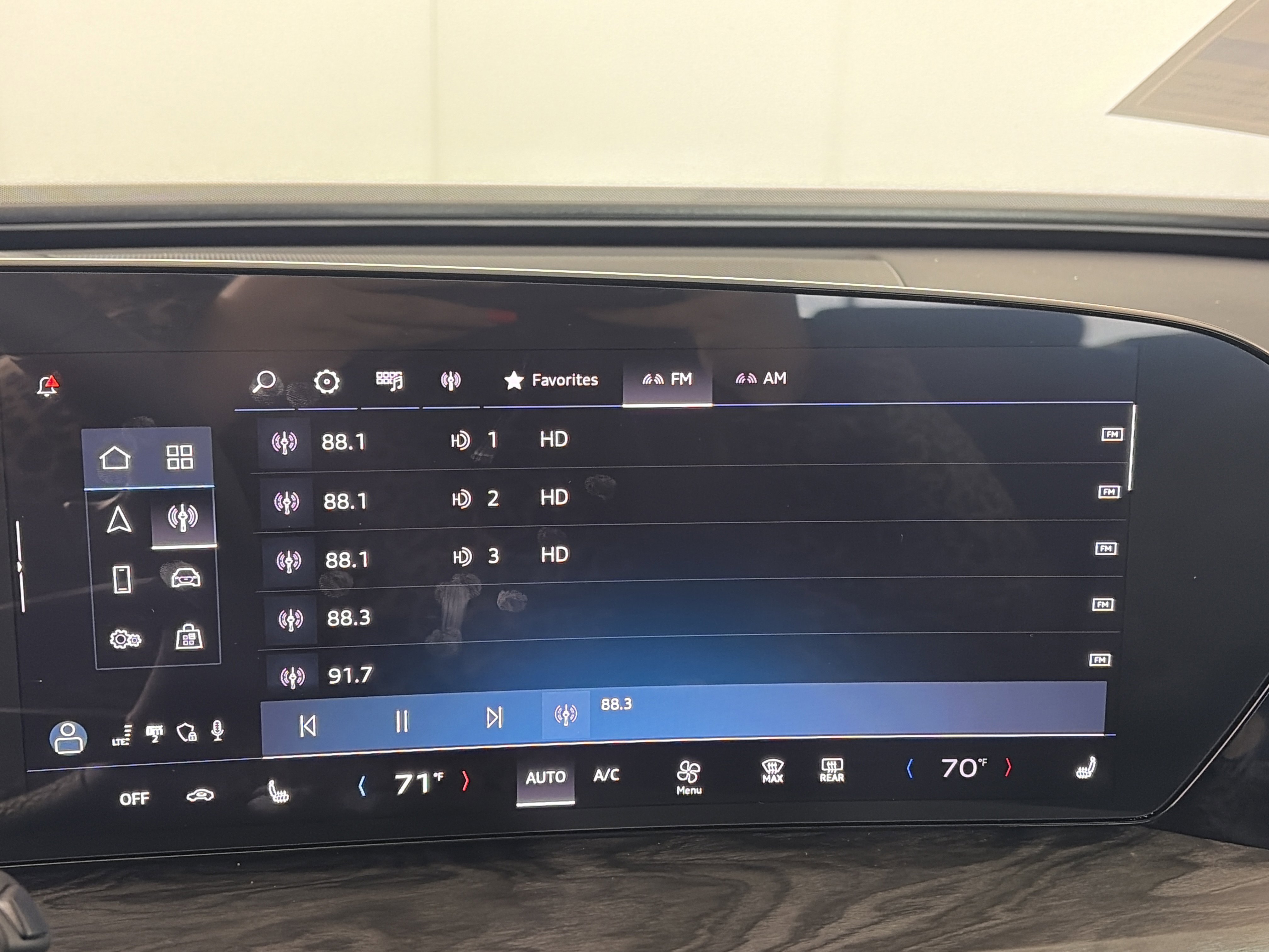 Used 2025 Audi Q5 Premium Plus w/ Premium Plus image 20