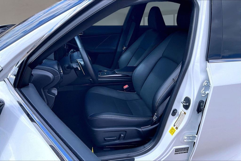 Used 2025 Lexus IS 350 F Sport w/ Accessory Package image 26