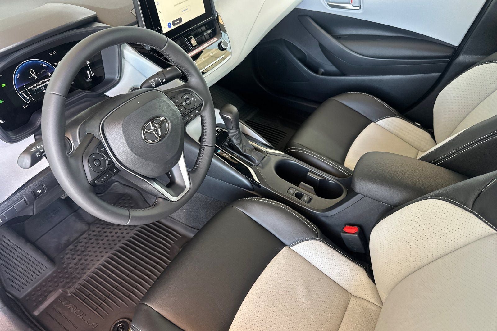 New 2026 Toyota Corolla SE w/ SE Premium Package FWD image 11
