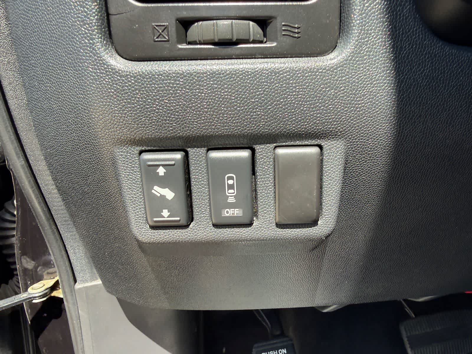Used 2008 Nissan Titan 2WD Crew Cab image 15