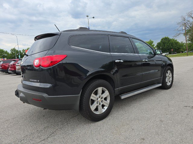 Used 2011 Chevrolet Traverse LT w/ LPO, 'HIT The Road' Package FWD image 4