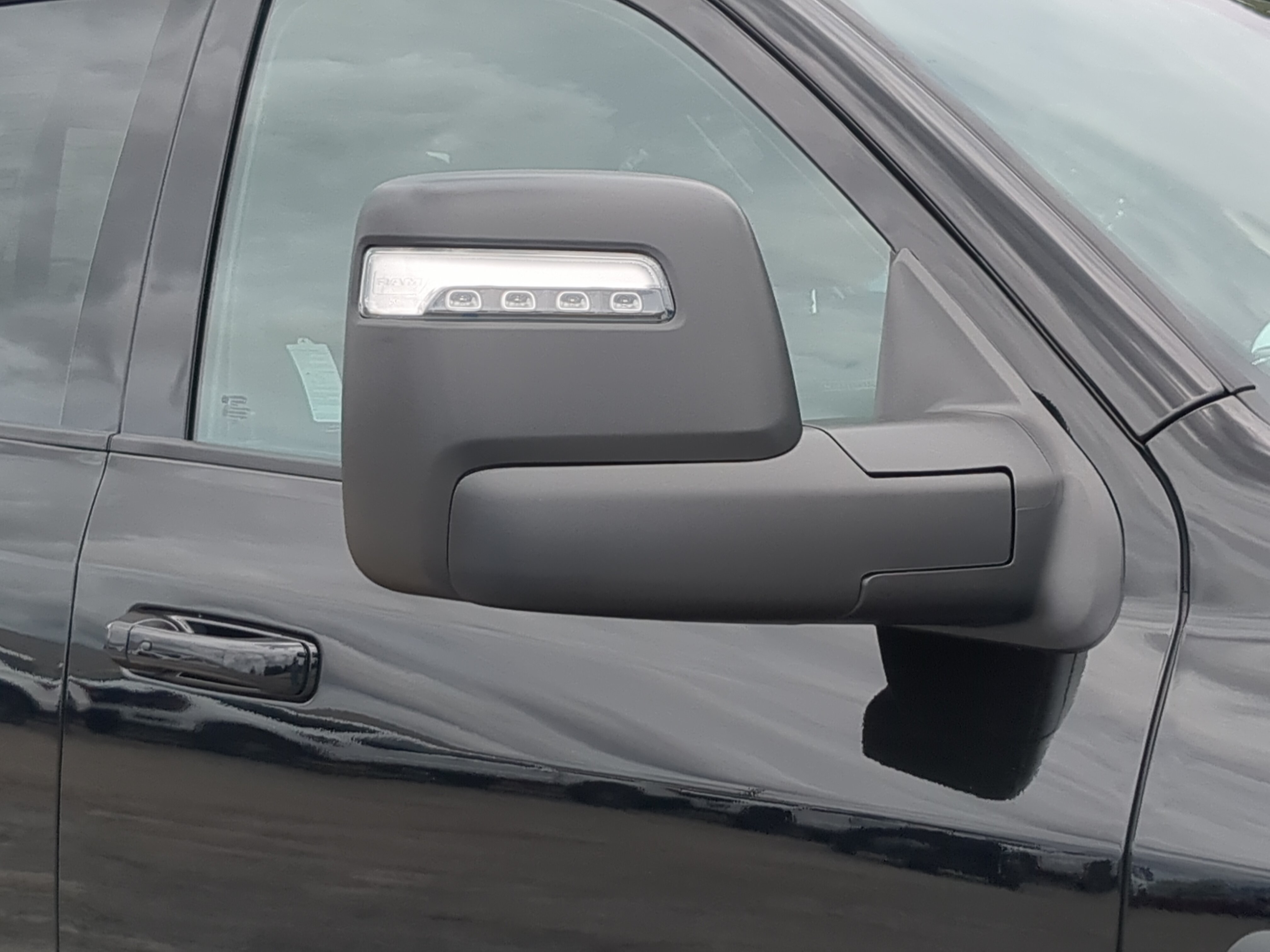 New 2026 RAM 2500 Laramie AWD/4WD image 11