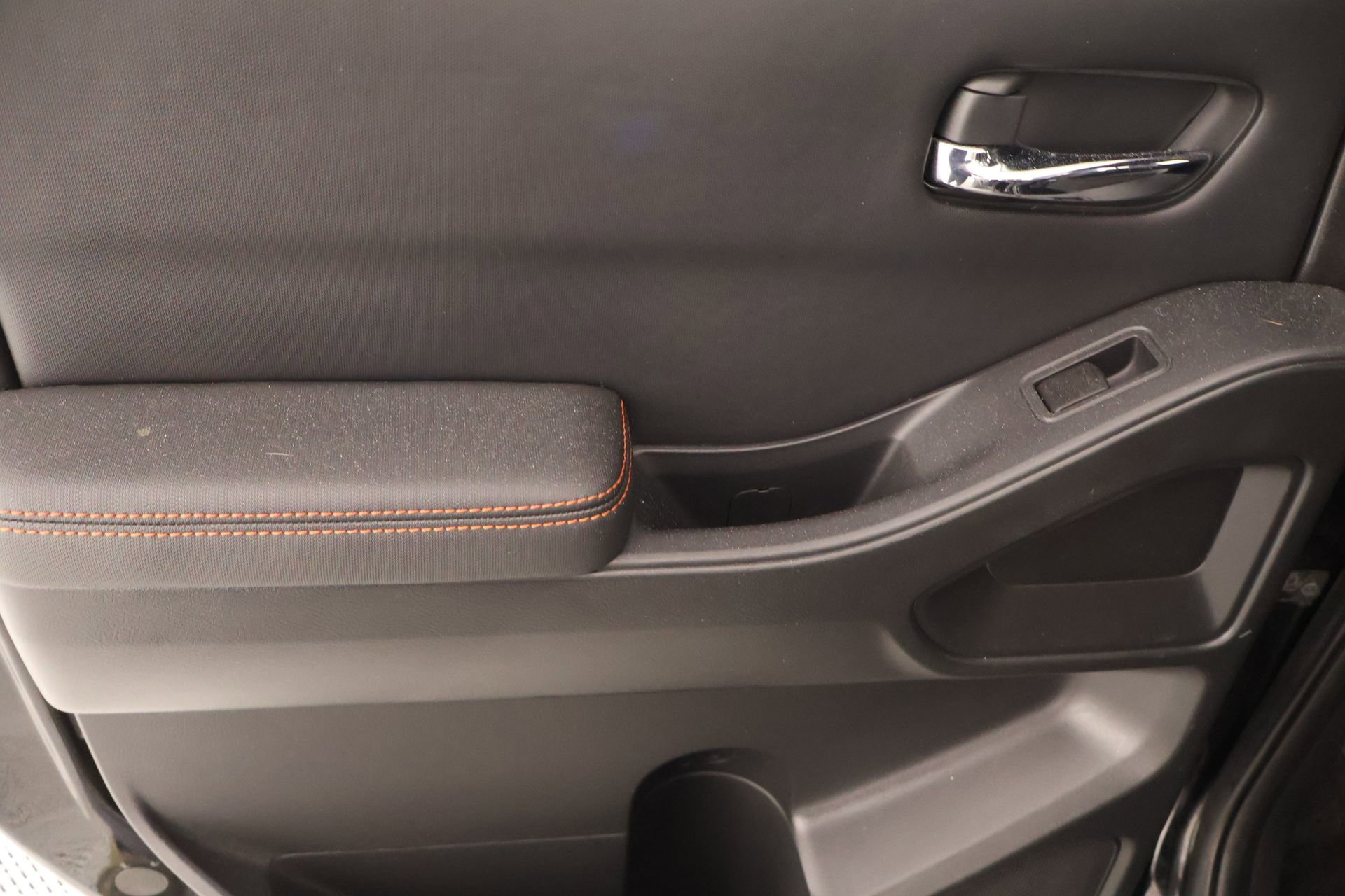 Used 2022 Nissan Frontier Pro-X w/ Technology Package RWD image 16