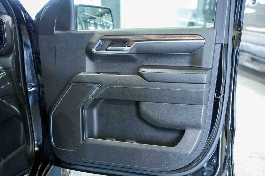Used 2023 Chevrolet Silverado 1500 LT image 15