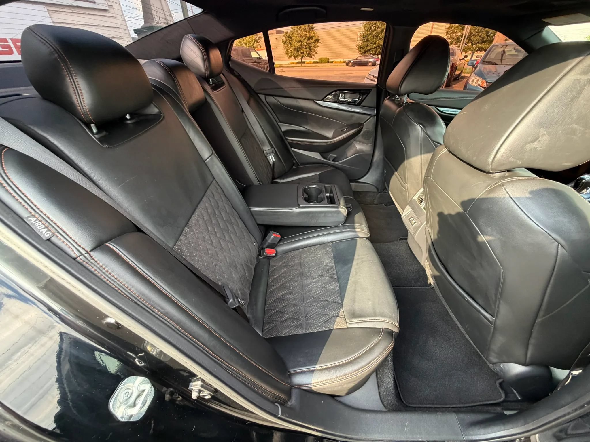 Used 2020 Nissan Maxima SR w/ Sport Mat Group FWD image 33