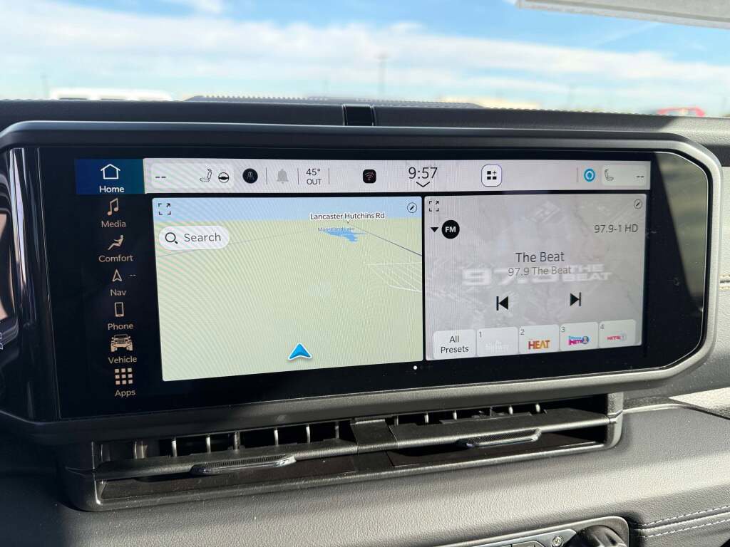 New 2026 Jeep Wrangler Sahara image 32