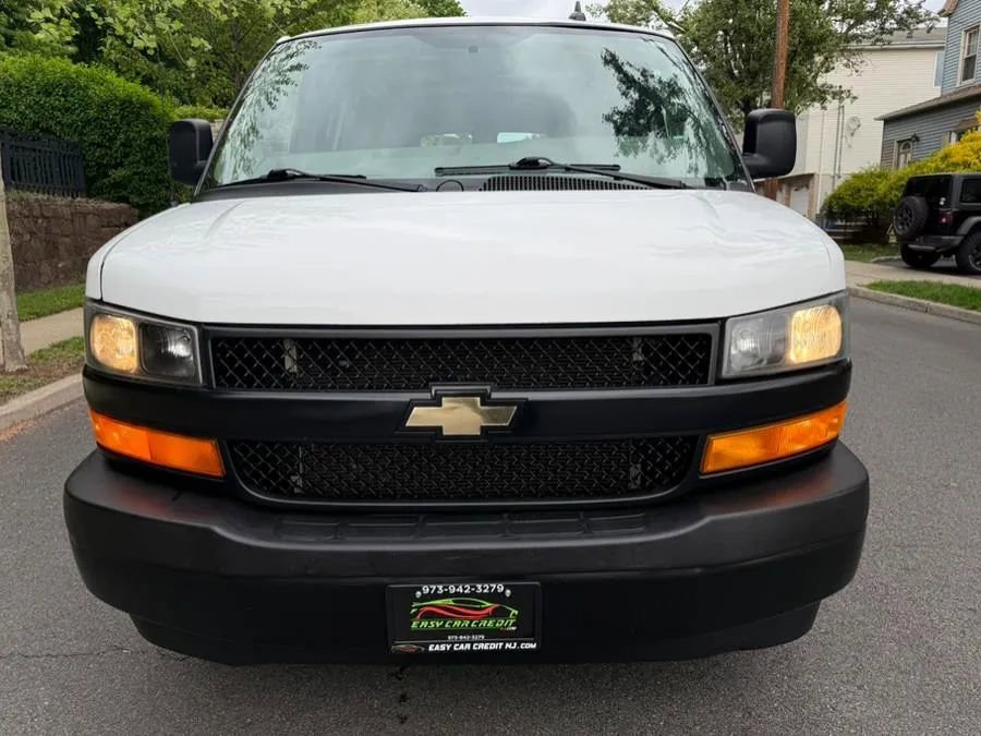 Used 2018 Chevrolet Express 2500 image 13