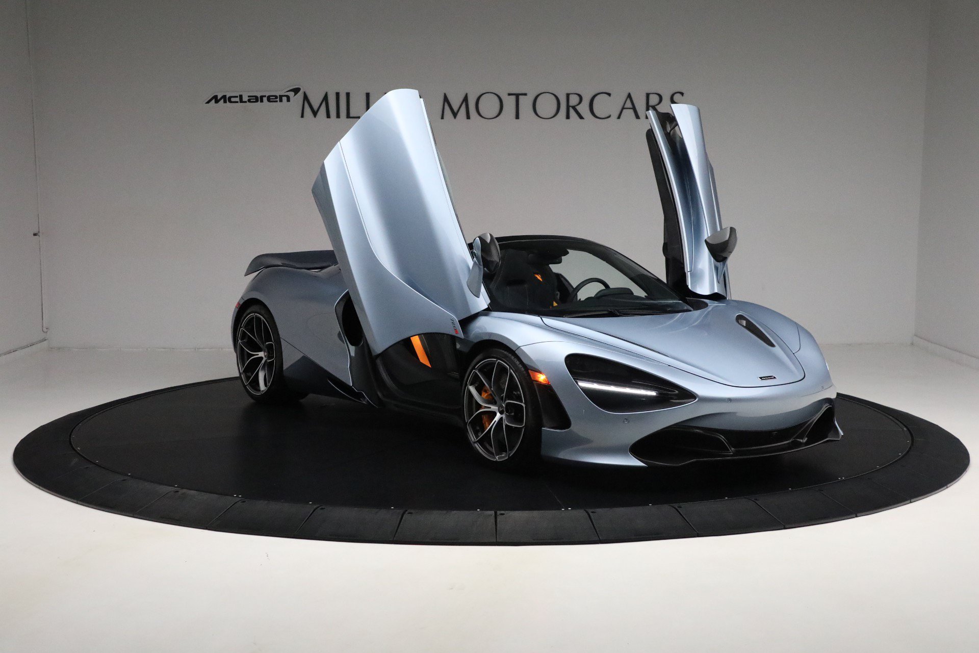 Used 2023 McLaren 720S Performance RWD image 24