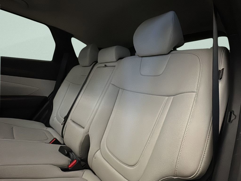 Certified 2025 Hyundai Tucson SEL image 12