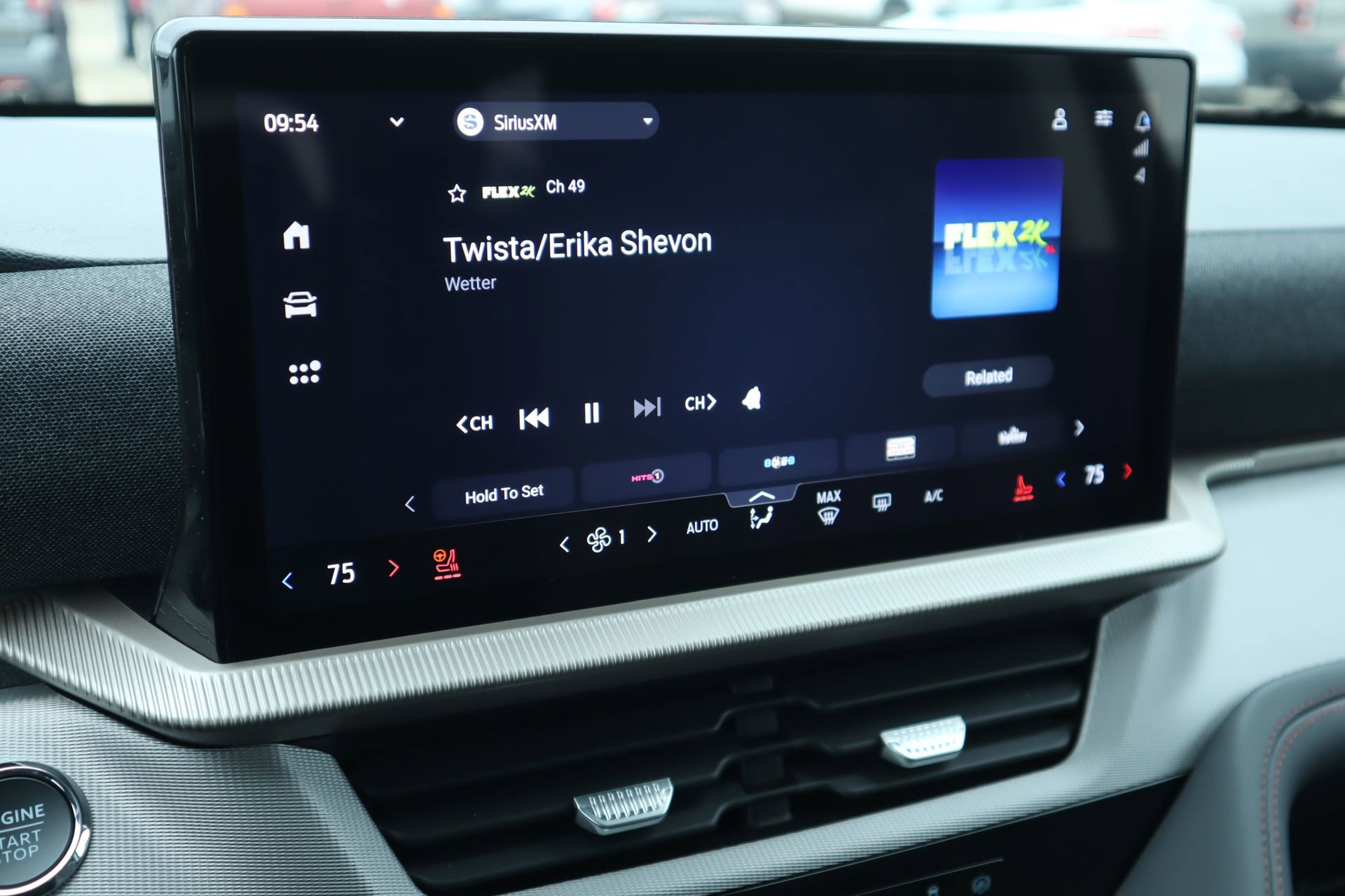 New 2026 Ford Explorer Active RWD image 5